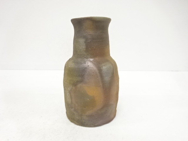  備前焼　松田華山造　花入